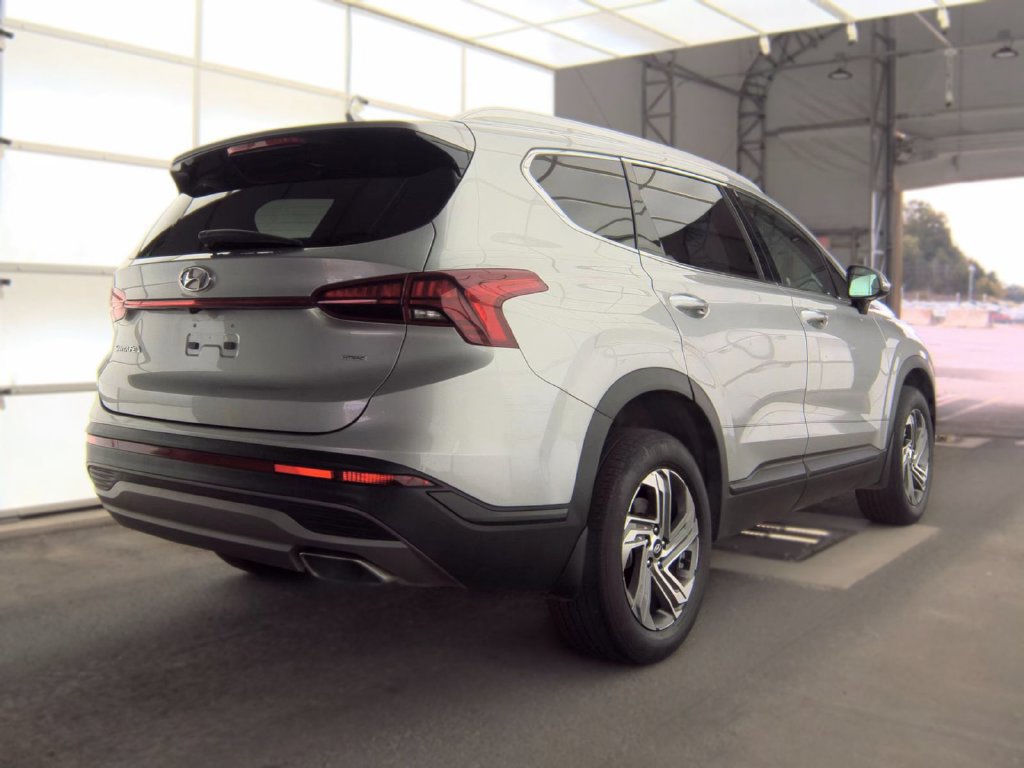 Used 2023 Hyundai Santa Fe SEL w/ Winter Weather Package AWD/4WD image 2