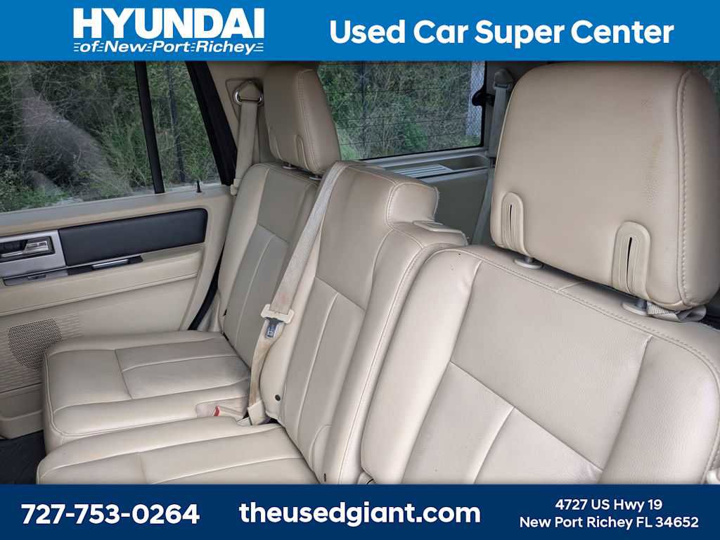 Used 2017 Ford Expedition XLT w/ Equipment Group 201A RWD image 19