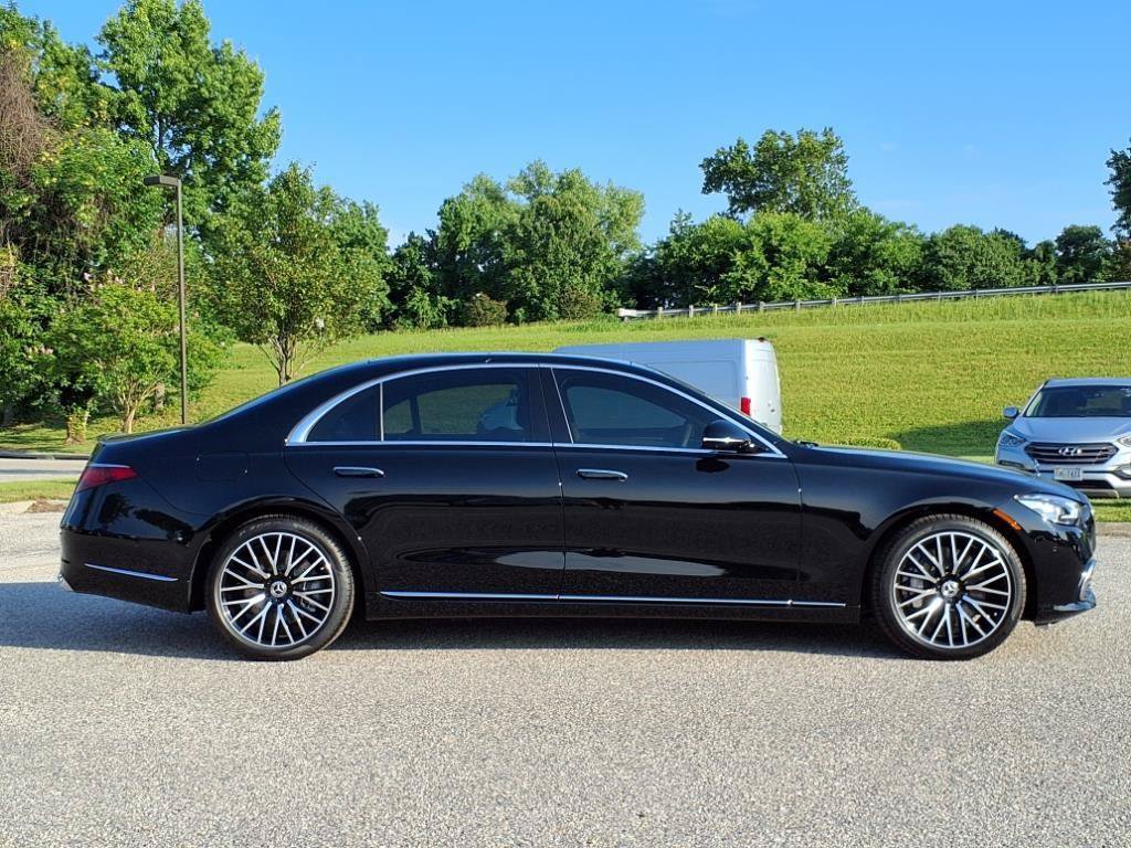 New 2025 Mercedes-Benz S 580 4MATIC Sedan image 12