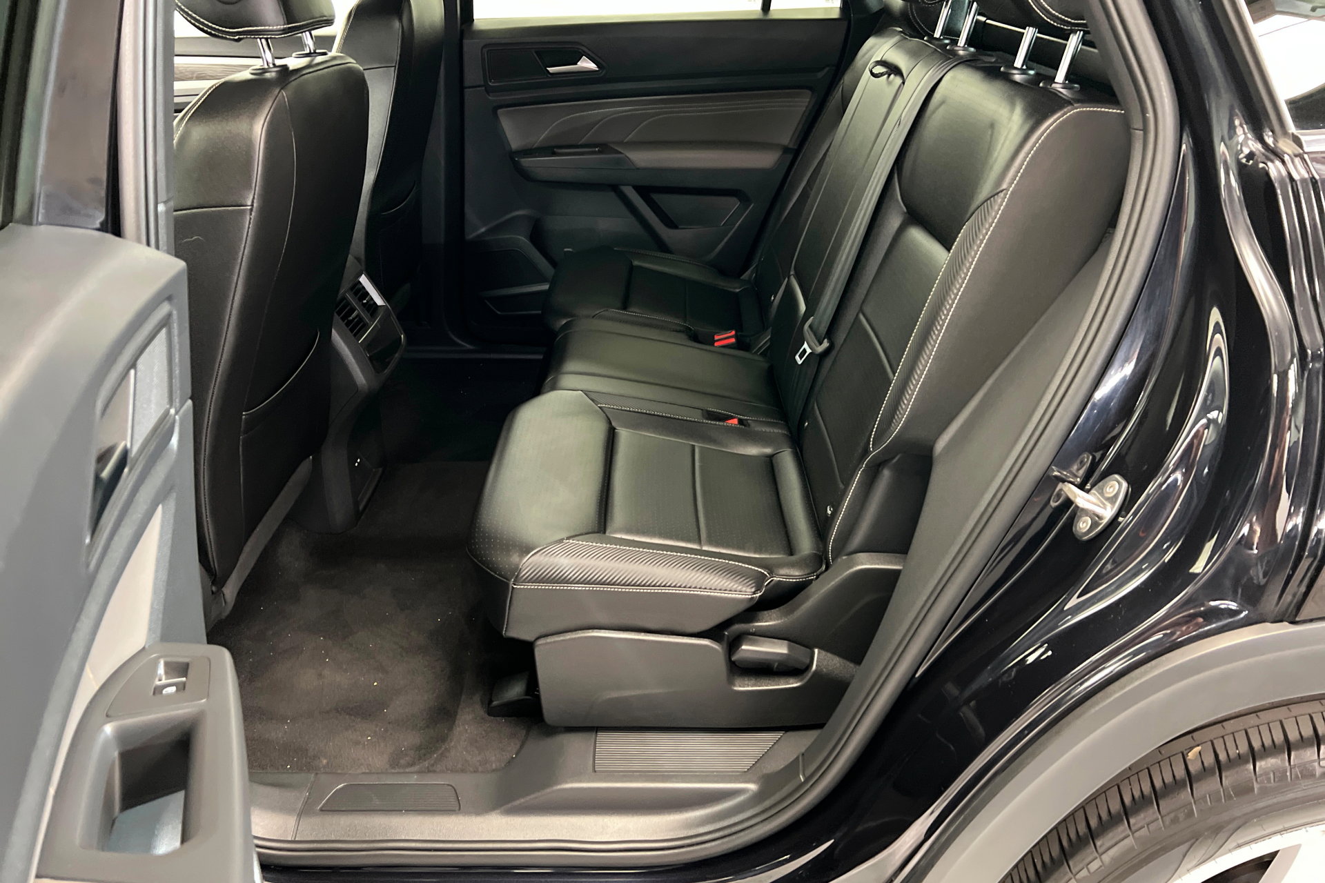 Used 2023 Volkswagen Atlas Cross Sport SE image 22