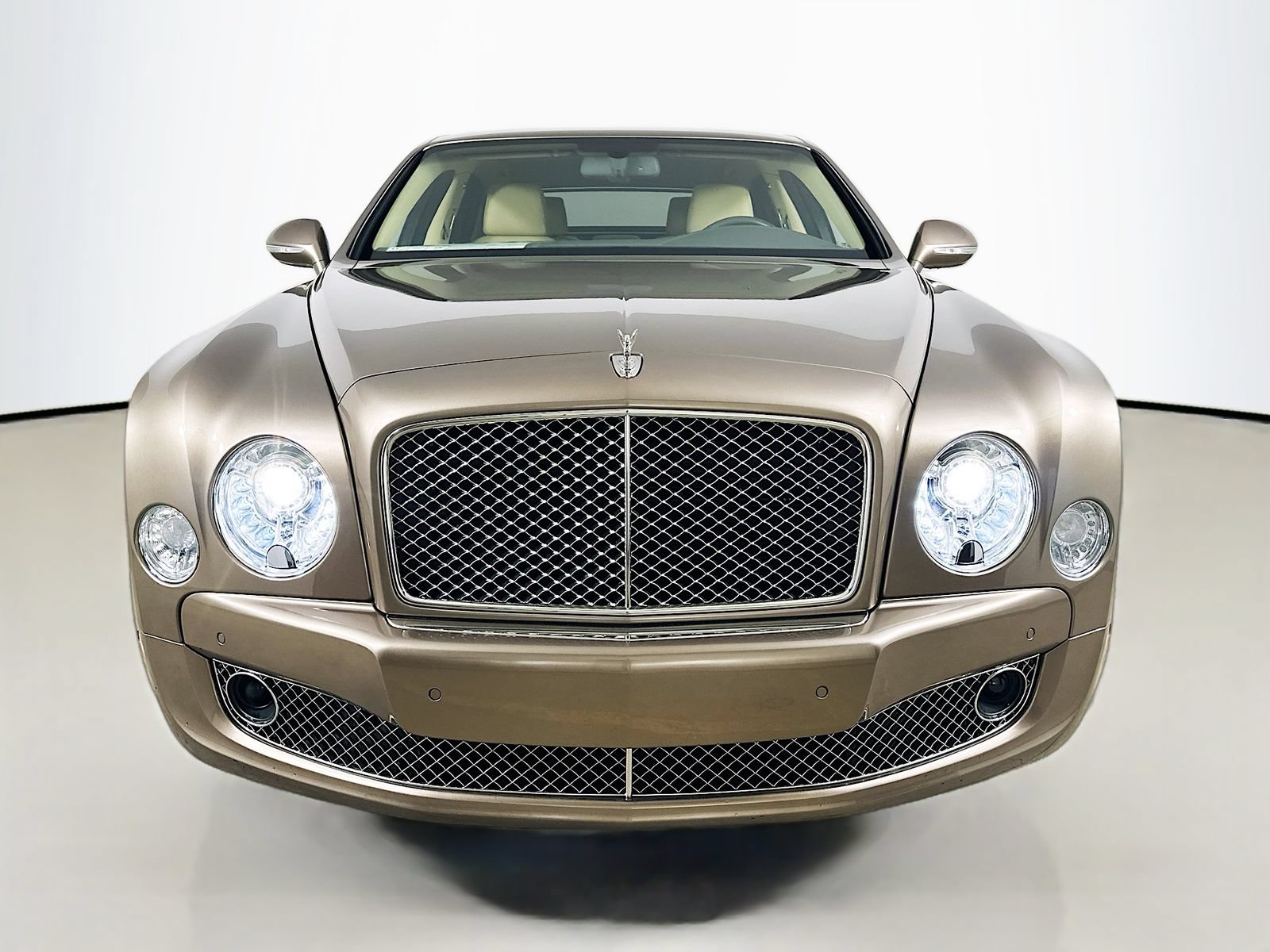 Used 2011 Bentley Mulsanne RWD image 2