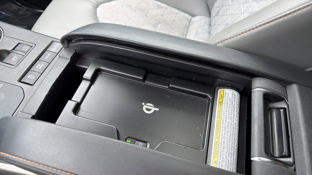 Used 2022 Toyota Highlander Bronze Edition image 31