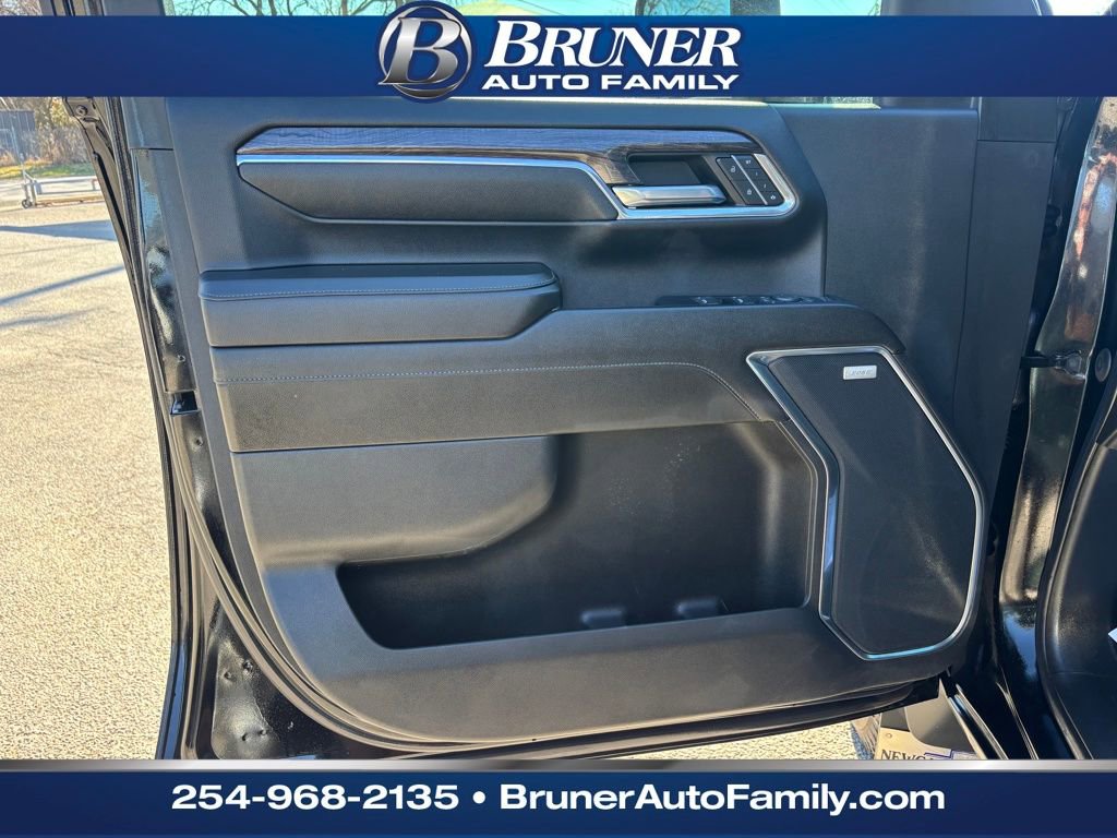 Used 2024 Chevrolet Silverado 3500 LTZ w/ LTZ Convenience Package image 11