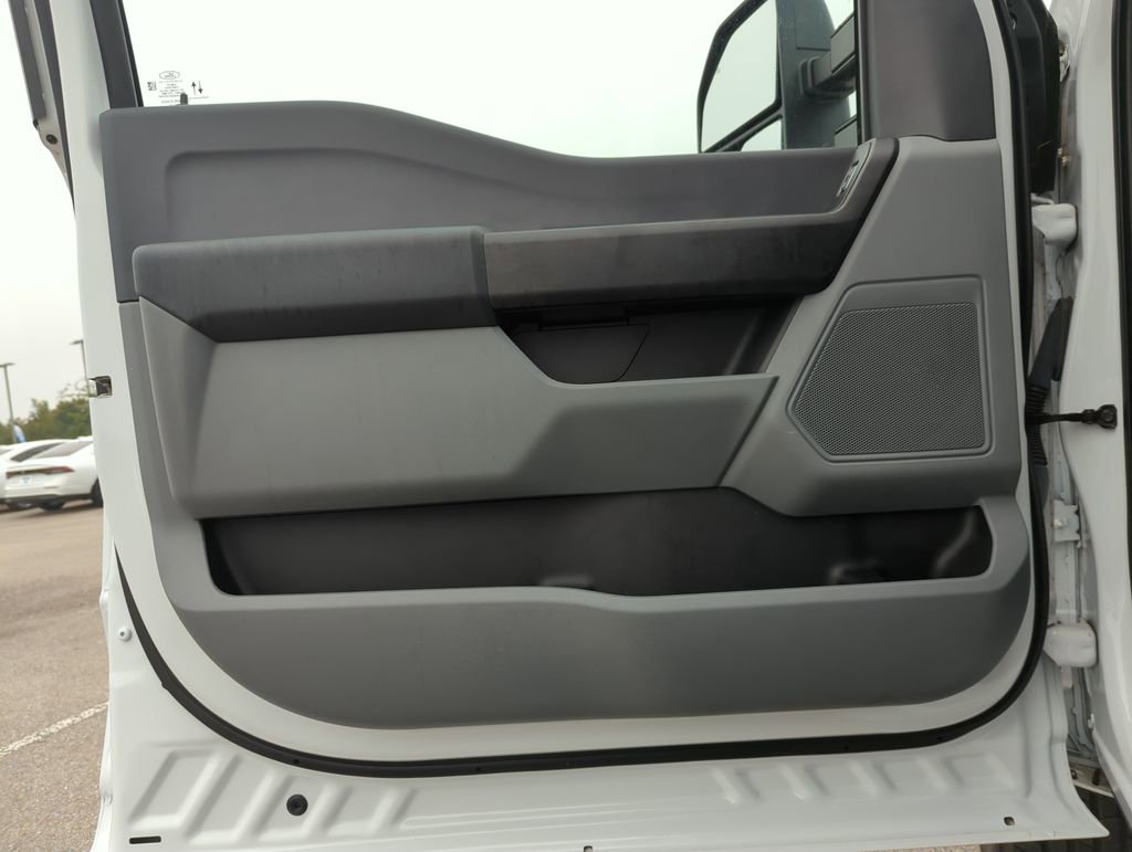 Used 2023 Ford F350 XL image 8