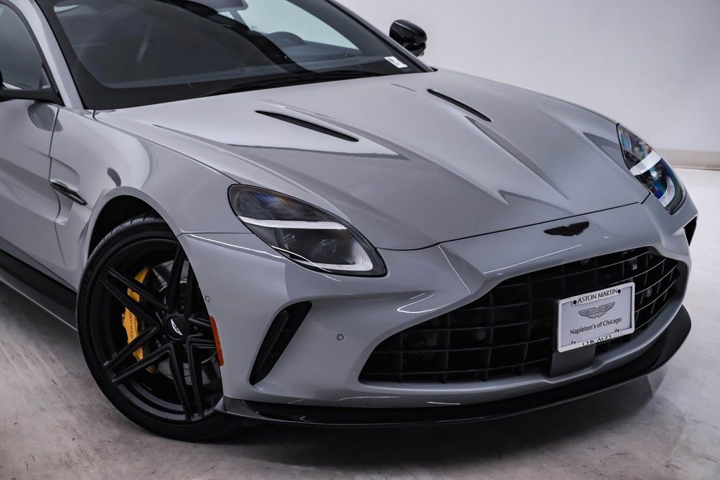 New 2026 Aston Martin V8 Vantage Coupe image 4
