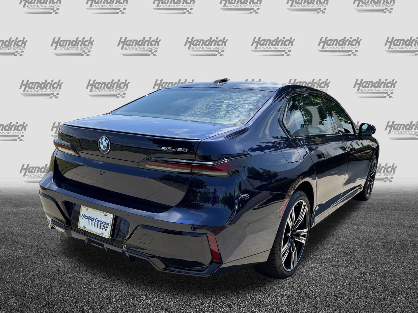 Certified 2023 BMW i7 xDrive60 w/ Executive Package 2 AWD/4WD image 11