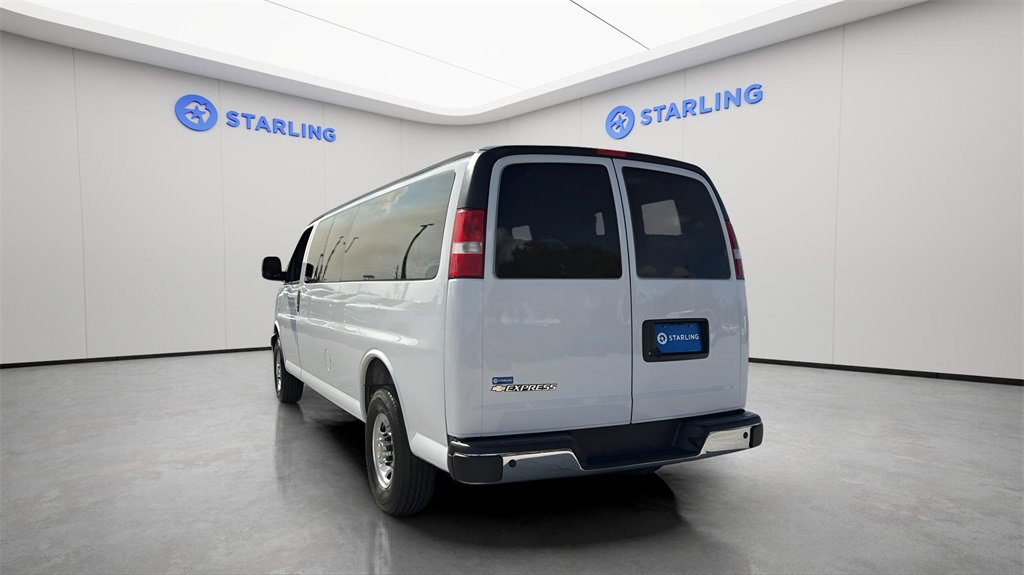 Used 2025 Chevrolet Express 3500 LT w/ LT Preferred Equipment Group image 6