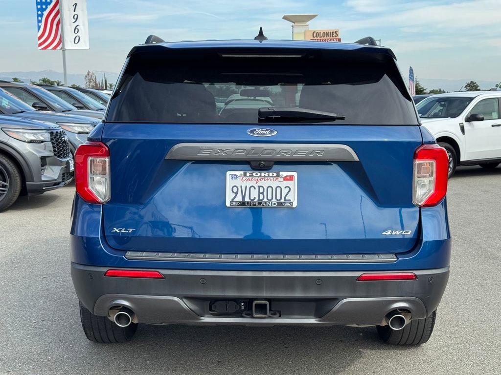Used 2022 Ford Explorer XLT w/ Equipment Group 202A image 5