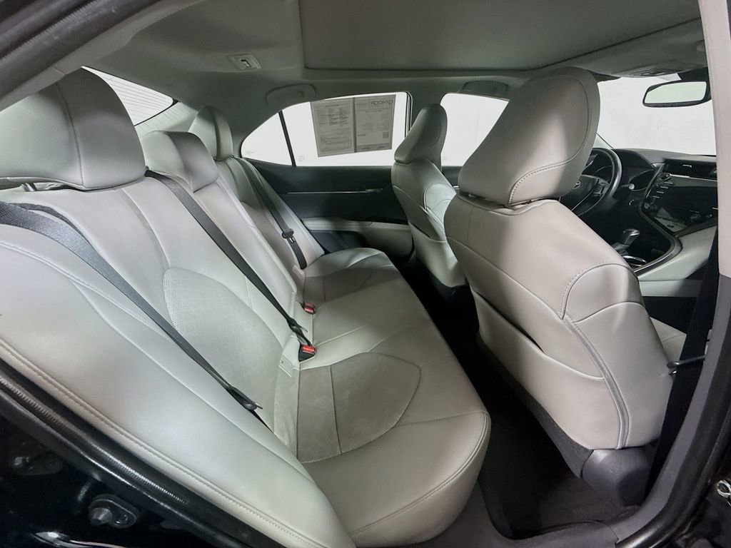 Certified 2020 Toyota Camry XSE FWD image 27
