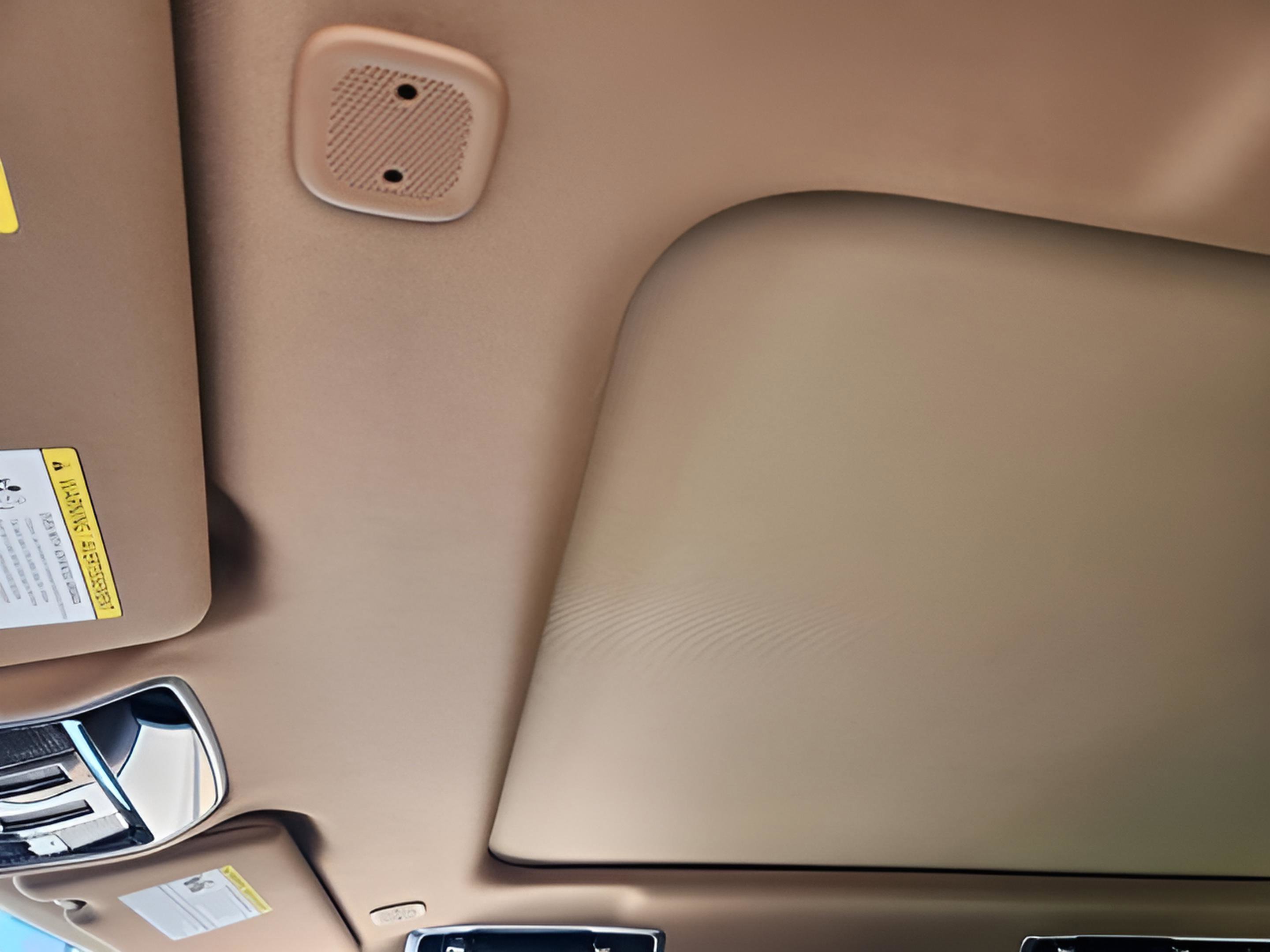 Certified 2025 Land Rover Range Rover SE image 21