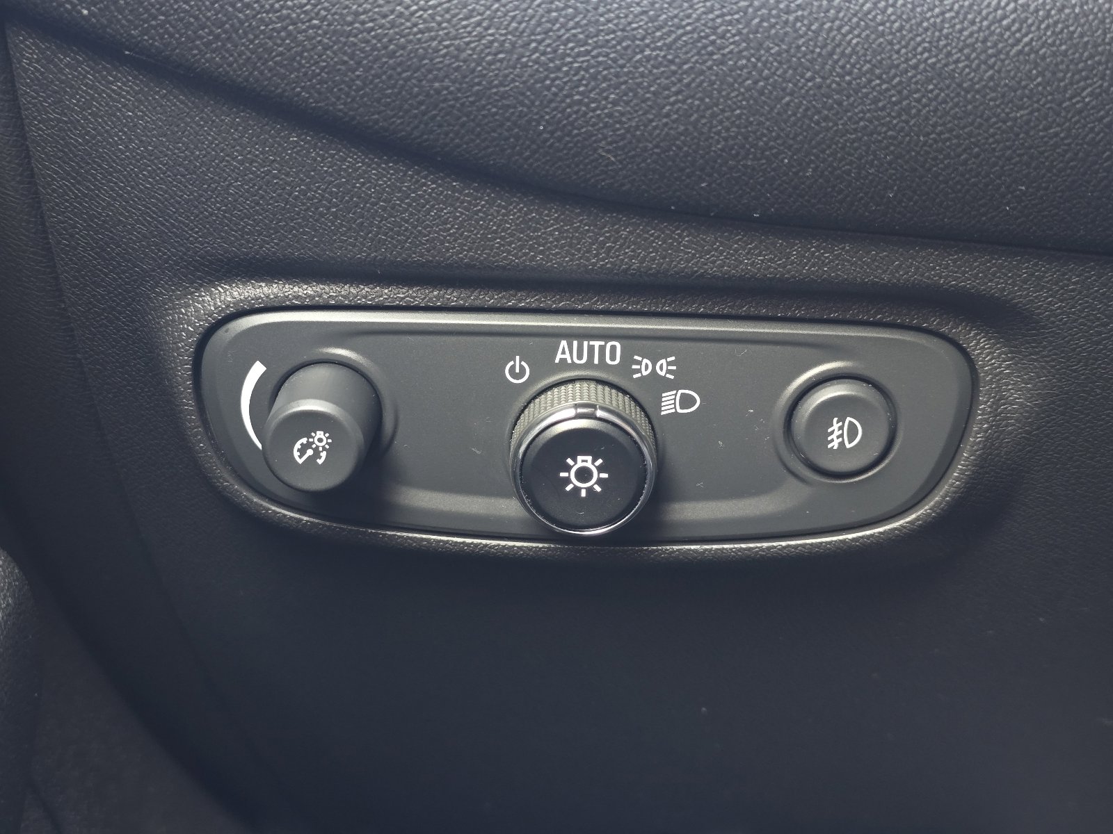 Used 2020 Chevrolet Equinox Premier image 20