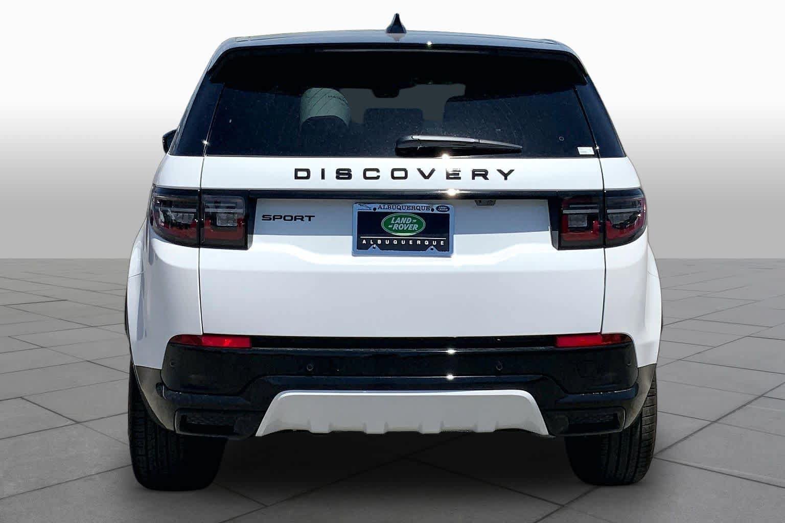 New 2026 Land Rover Discovery Sport Landmark AWD/4WD image 4