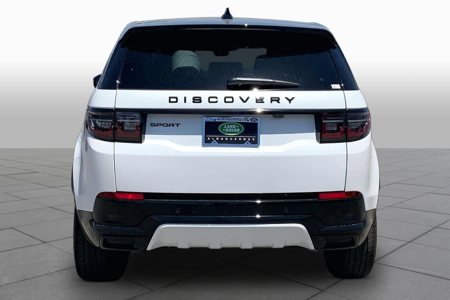 New 2026 Land Rover Discovery Sport Landmark AWD/4WD image 4