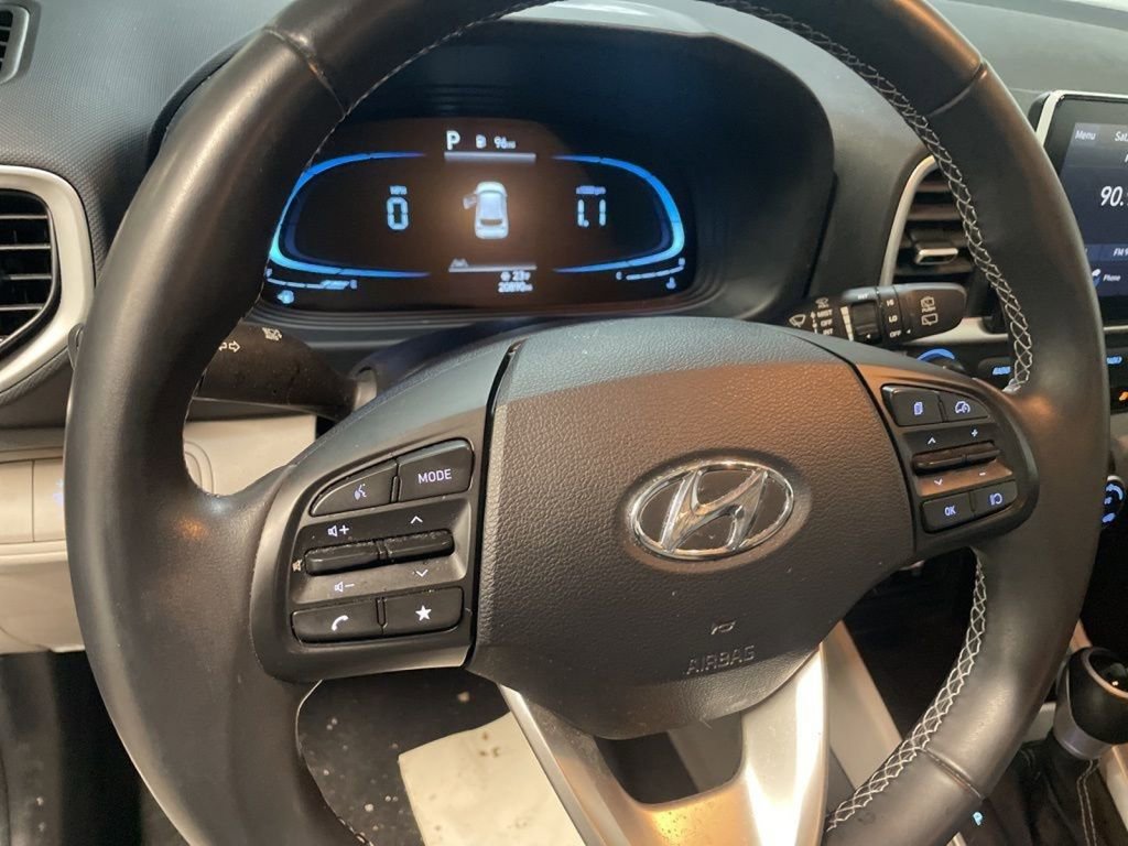 Certified 2023 Hyundai Venue SEL image 21