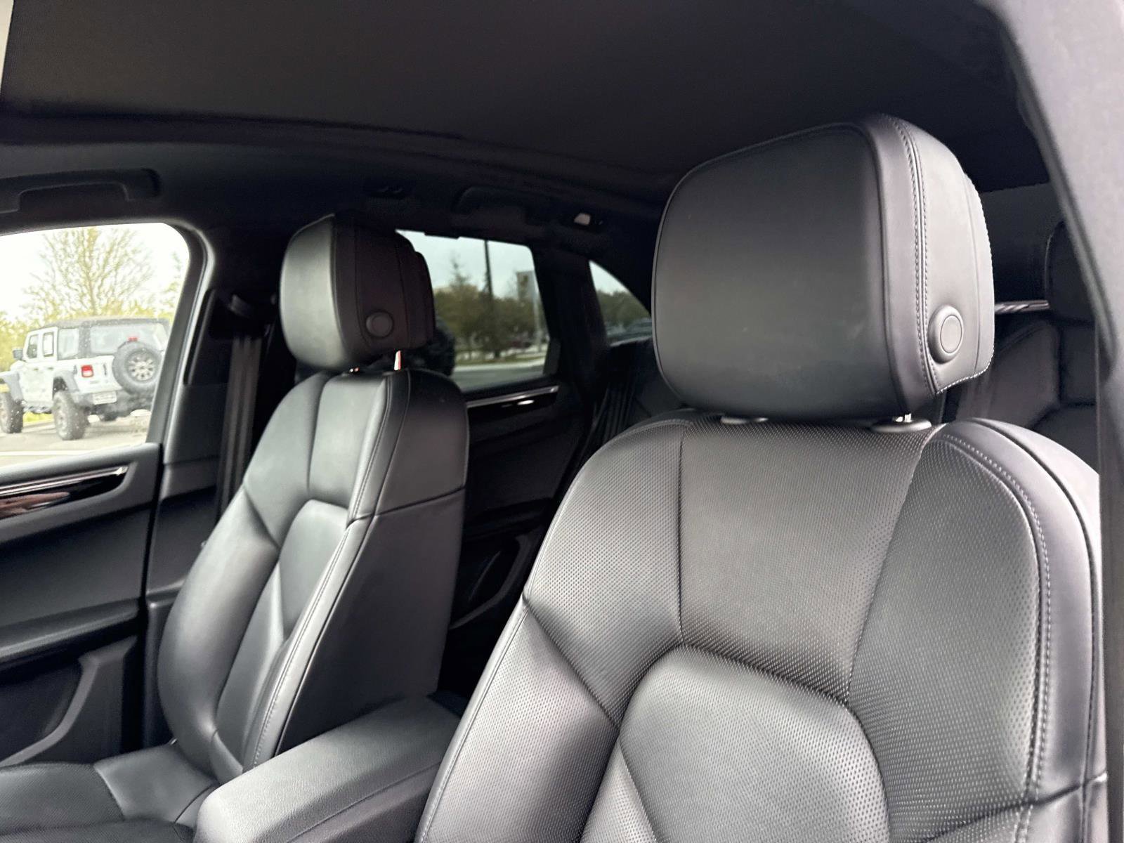 Used 2024 Porsche Macan S image 23