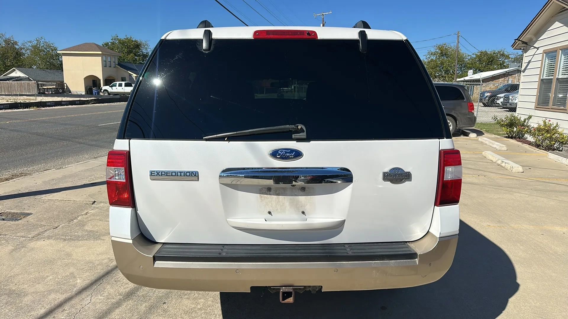 Used 2012 Ford Expedition EL King Ranch image 4