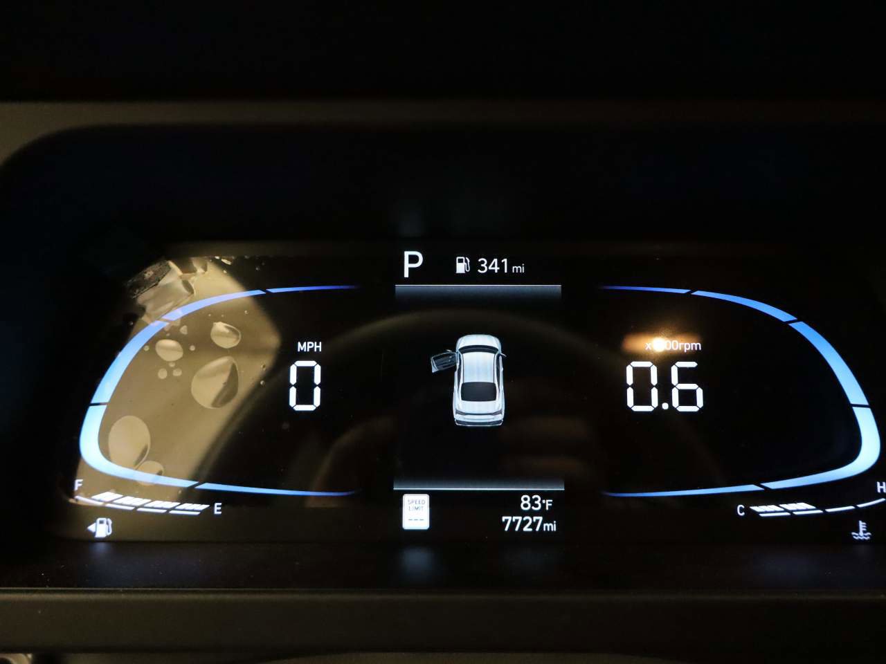 Used 2025 Hyundai Elantra Sport image 8