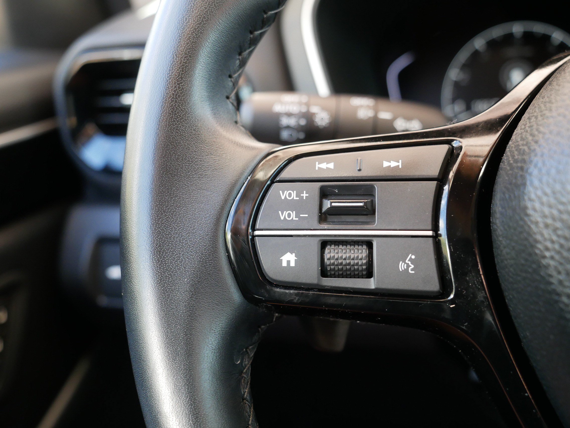 Used 2024 Honda Pilot Touring image 28