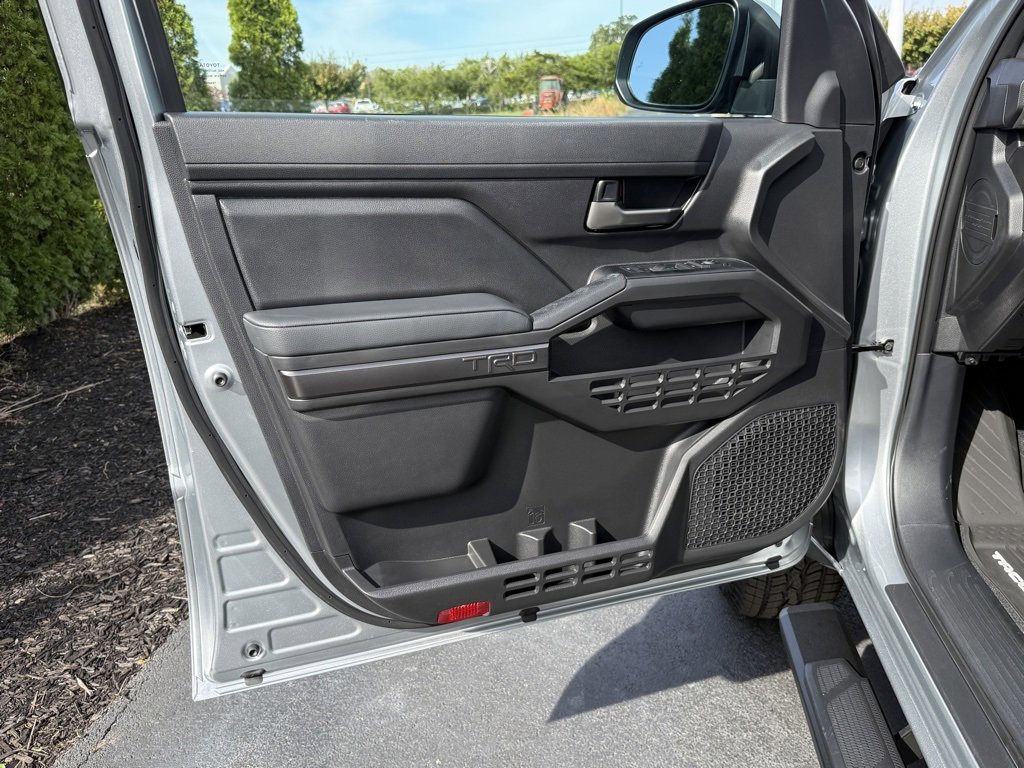 New 2025 Toyota Tacoma TRD Off-Road image 12