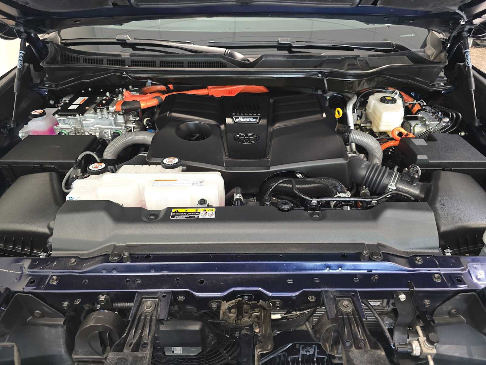 Certified 2024 Toyota Tundra Limited AWD/4WD image 9