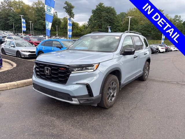 Used 2024 Honda Pilot TrailSport image 2