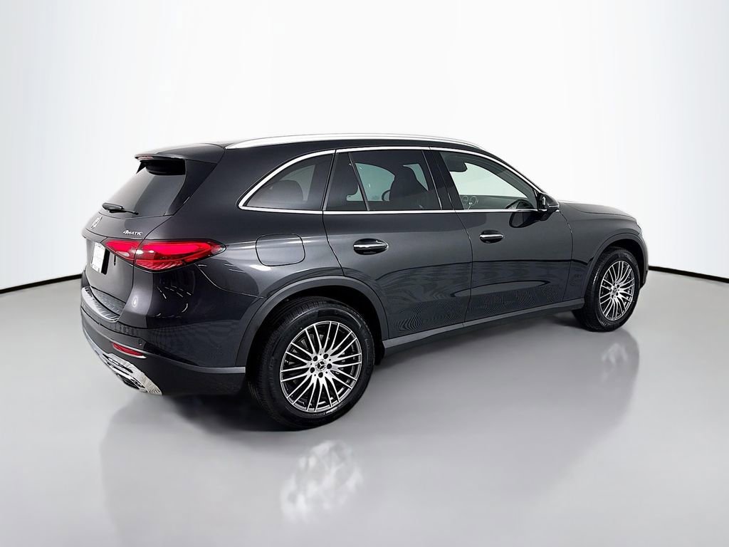 Used 2026 Mercedes-Benz GLC 300 4MATIC image 8