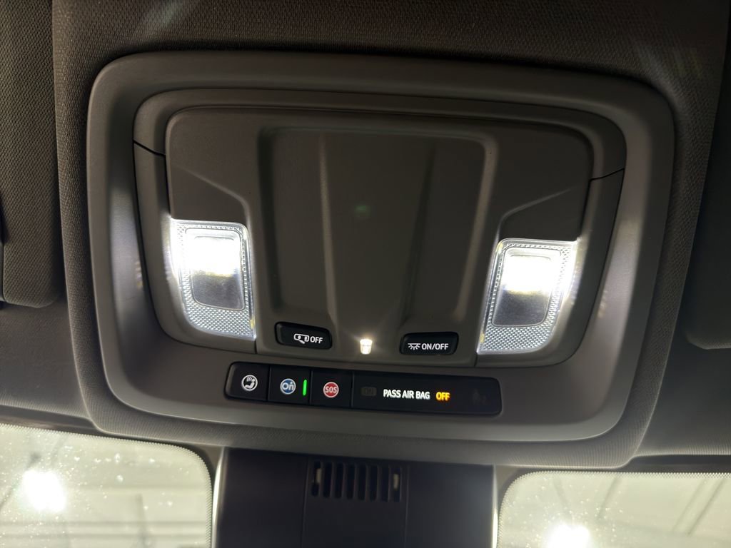 Used 2024 GMC Sierra 1500 SLE image 30