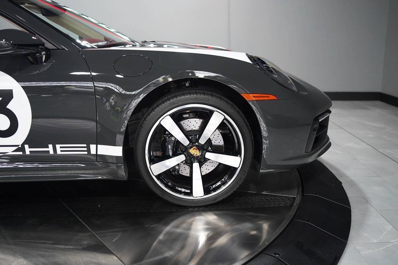 Used 2021 Porsche 911 Targa 4S Heritage Design AWD/4WD image 30
