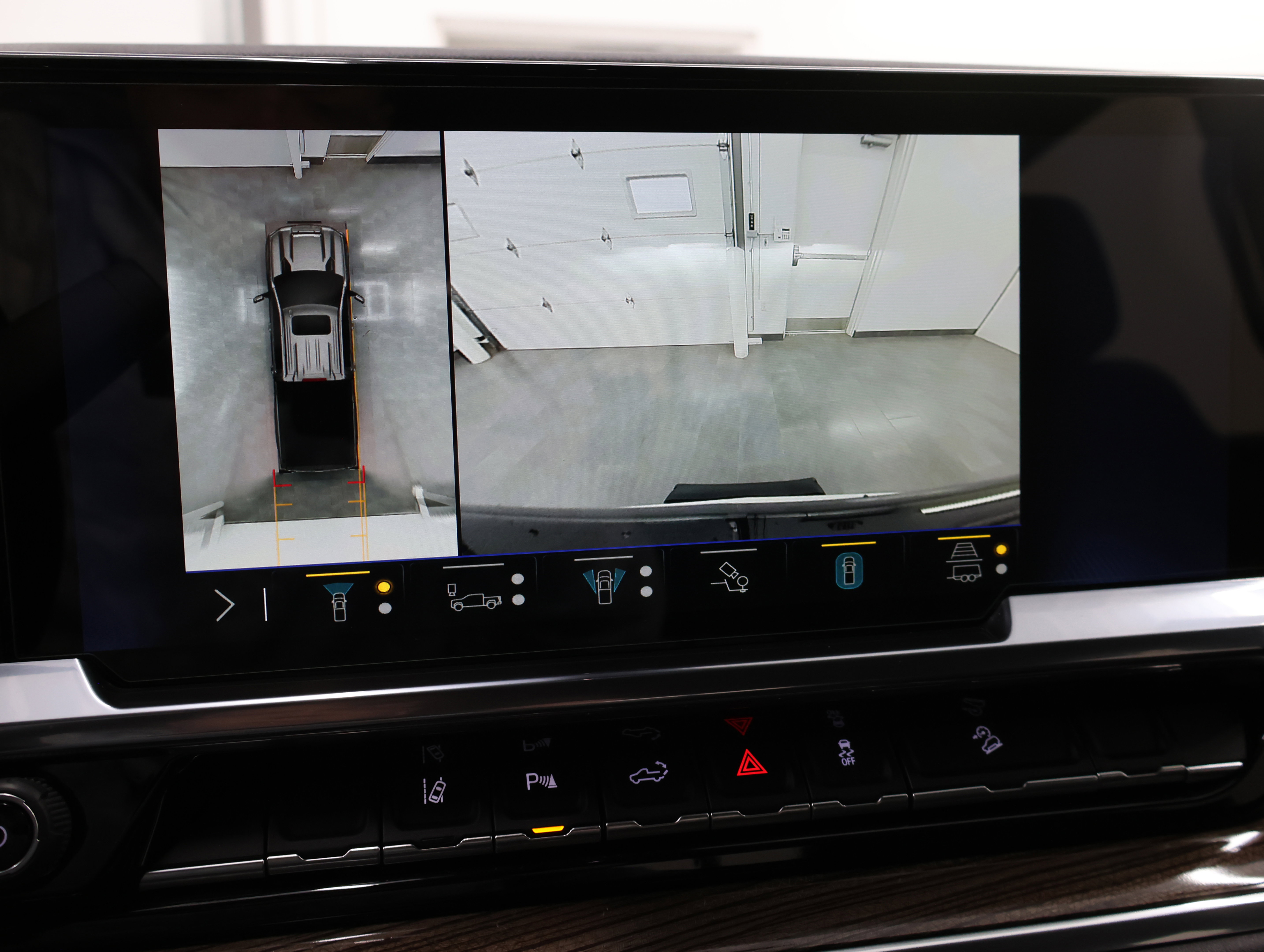 Used 2024 Chevrolet Silverado 3500 LT w/ Z71 Sport Edition image 17