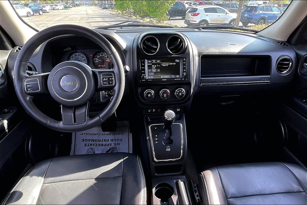 Used 2016 Jeep Patriot High Altitude AWD/4WD image 18