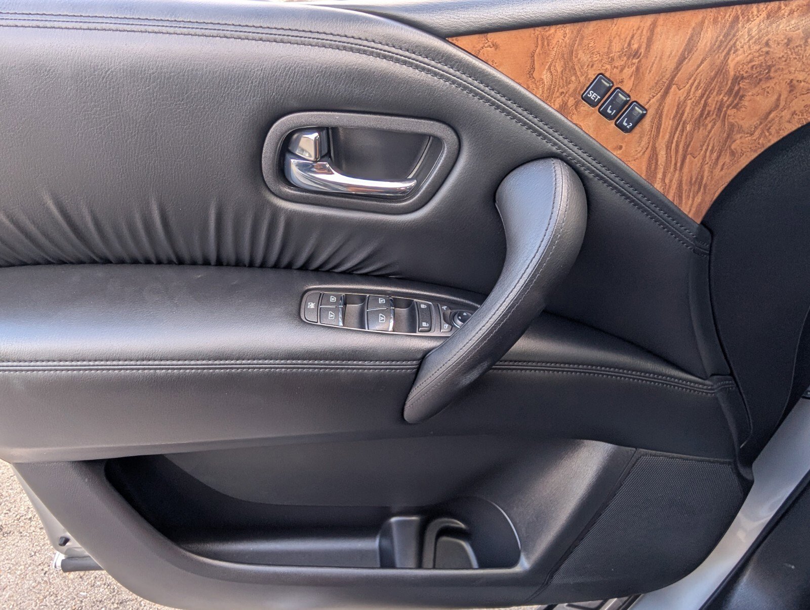 Certified 2021 Nissan Armada SL image 41