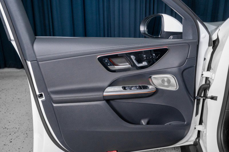 New 2026 Mercedes-Benz GLC 300 4MATIC image 12