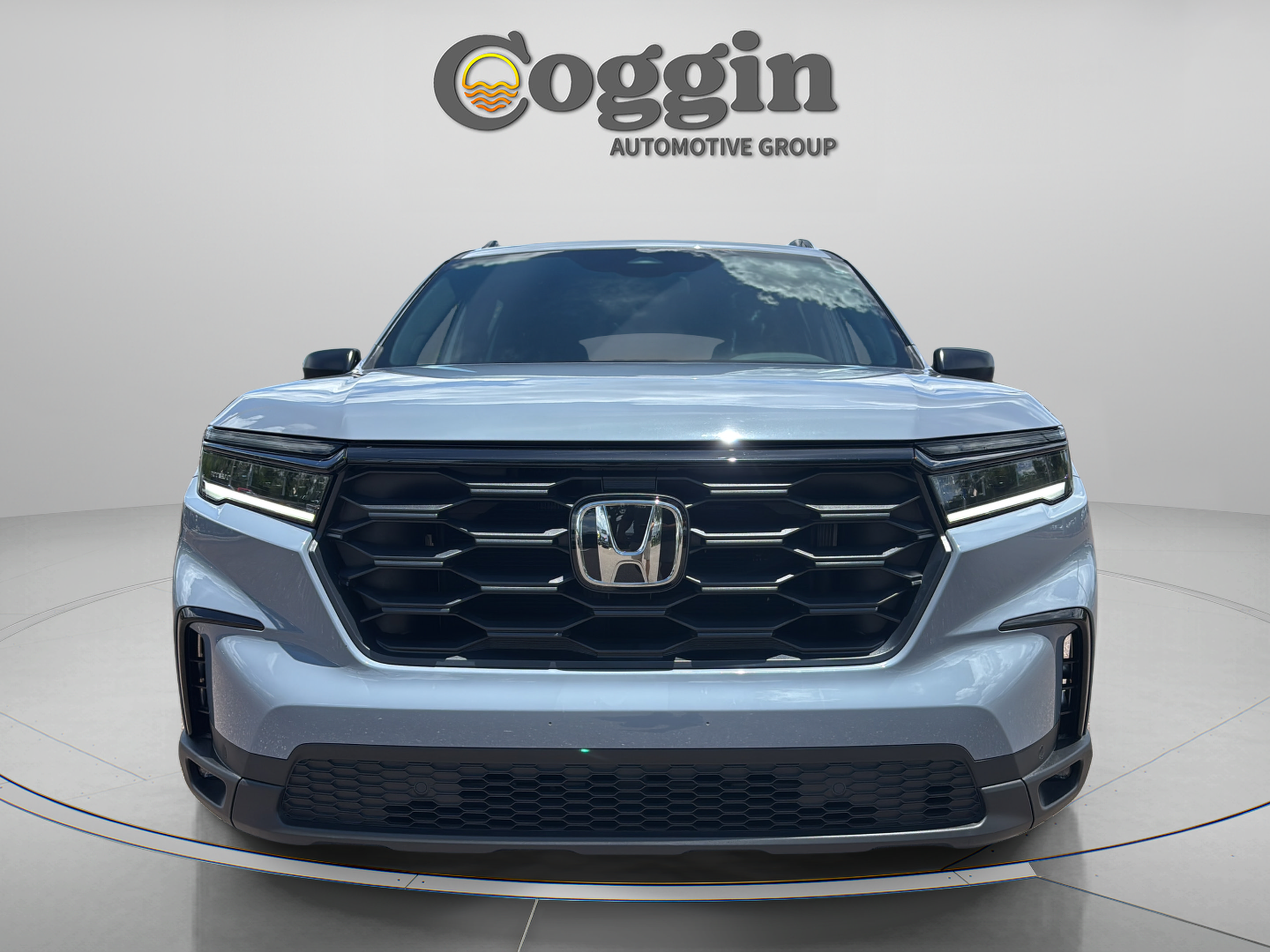 Used 2025 Honda Pilot Sport image 8