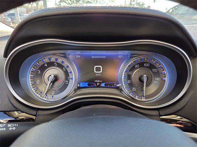 Certified 2023 Chrysler 300 Touring image 30