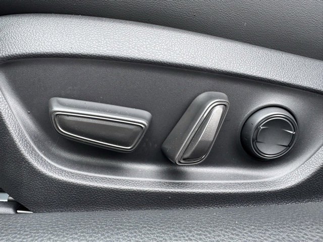 New 2026 Toyota Prius Plug-In Hybrid image 18