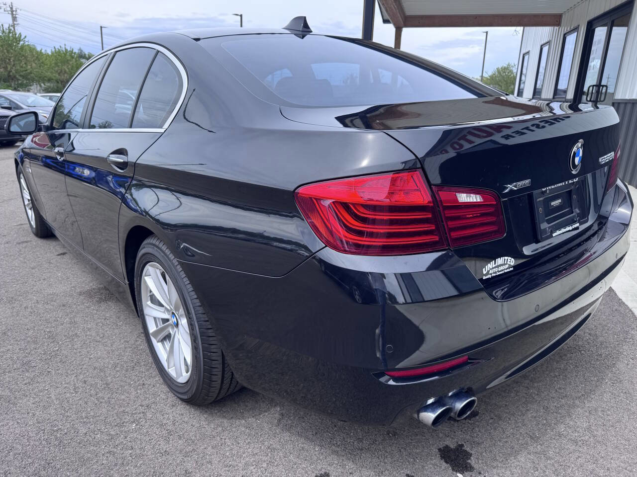 Used 2016 BMW 528i xDrive Sedan AWD/4WD image 7