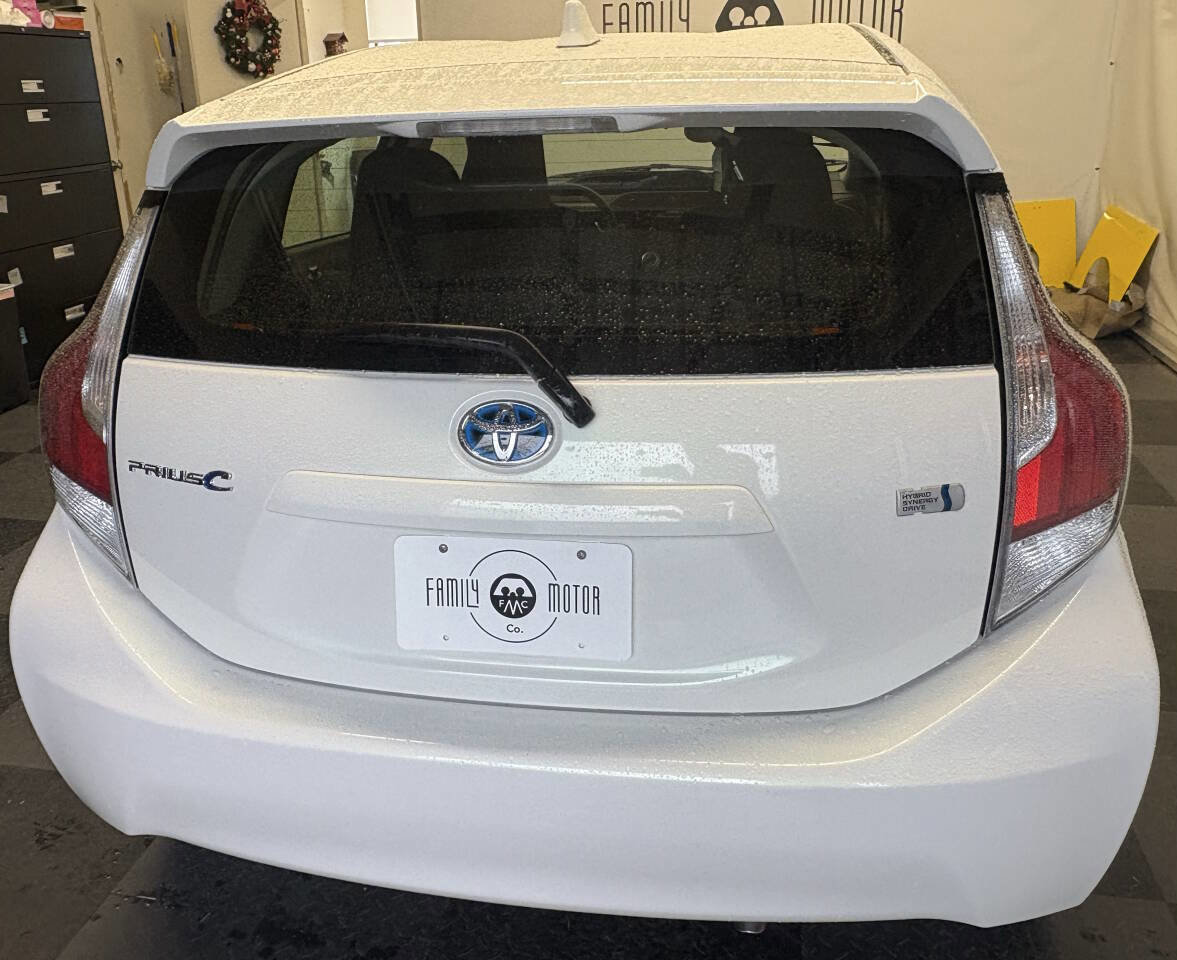 Used 2015 Toyota Prius C Two image 5