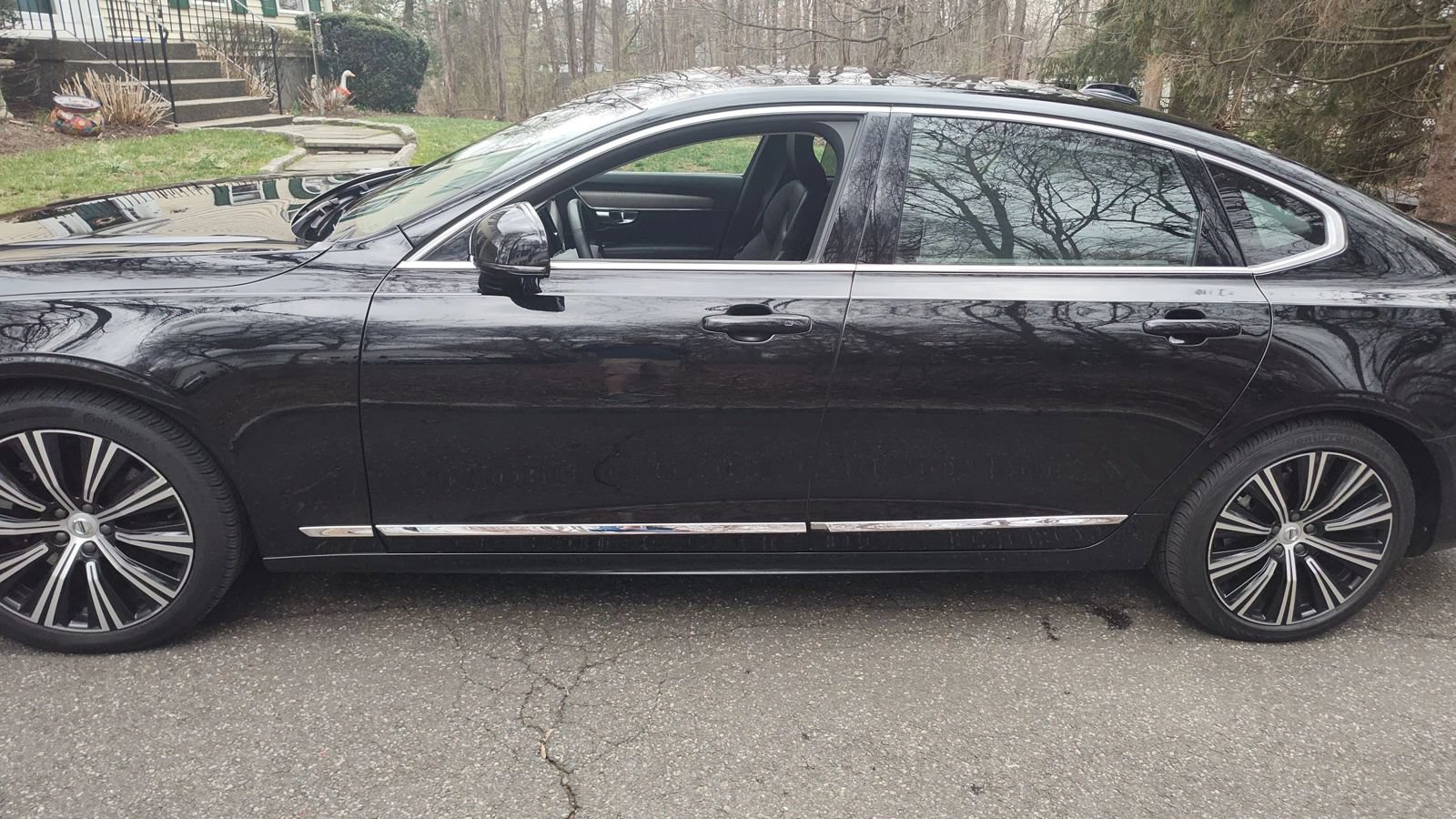 Used 2023 Volvo S90 B6 Plus AWD/4WD image 2