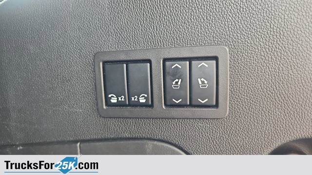 Used 2015 Chevrolet Tahoe LT AWD/4WD image 33