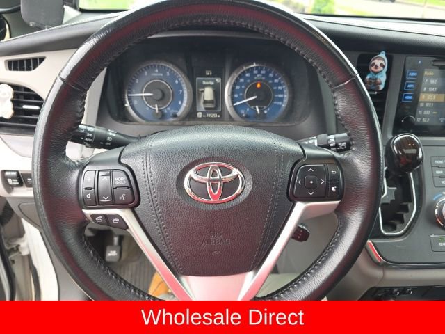 Used 2017 Toyota Sienna XLE w/ XLE Navigation Package image 2