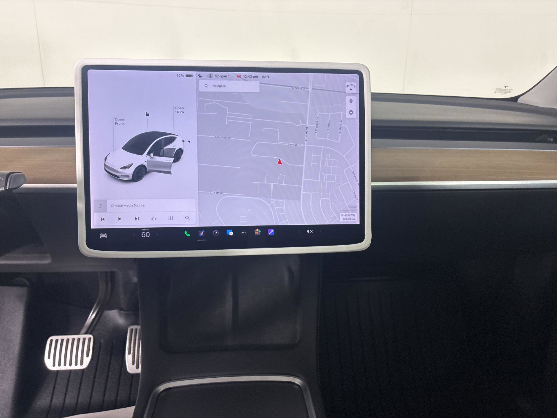 Used 2021 Tesla Model Y Long Range image 14