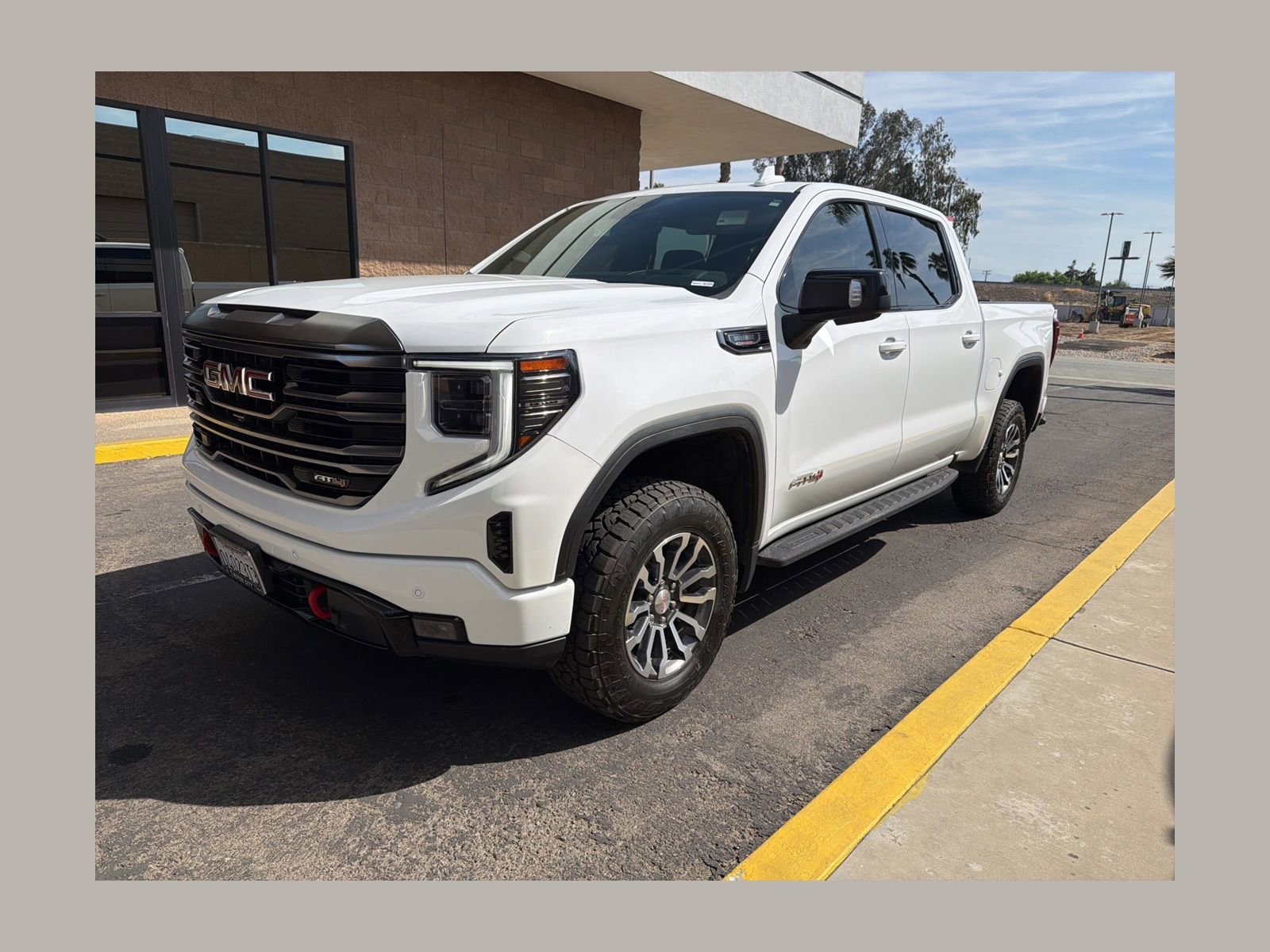 Certified 2023 GMC Sierra 1500 AT4 w/ AT4 Premium Package image 1