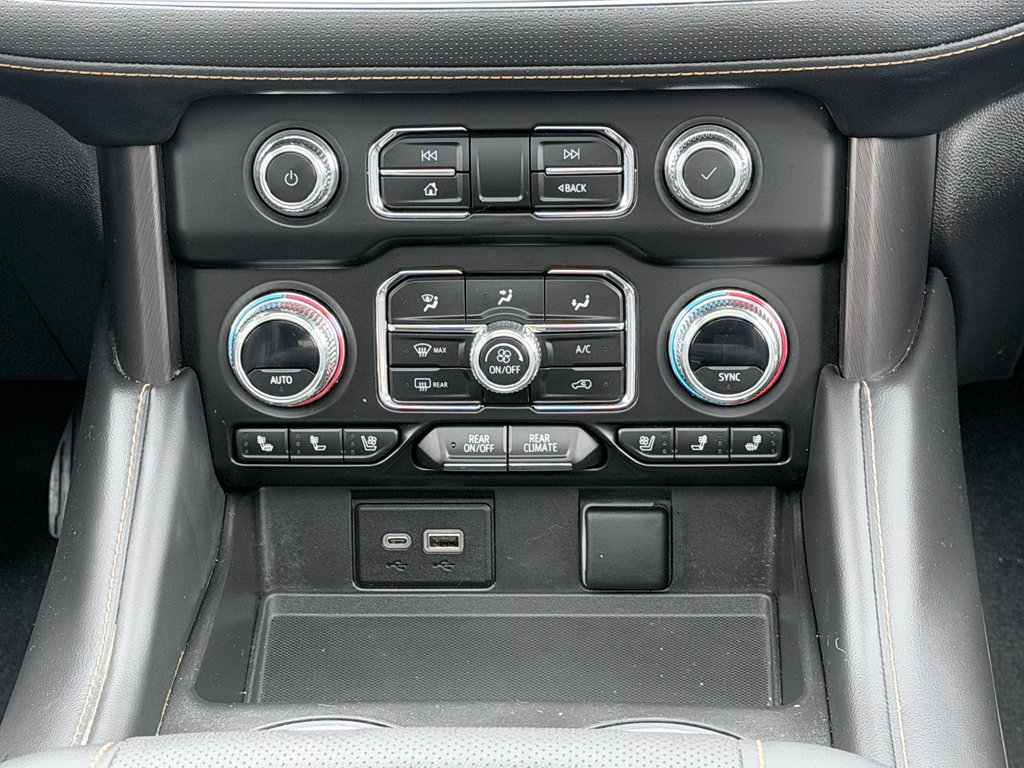 Used 2023 GMC Yukon AT4 w/ AT4 Premium Plus Package AWD/4WD image 20