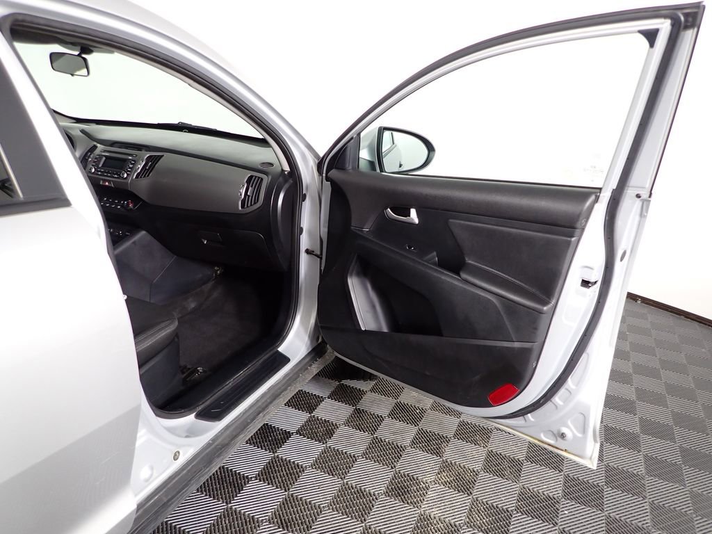 Used 2014 Kia Sportage LX image 29