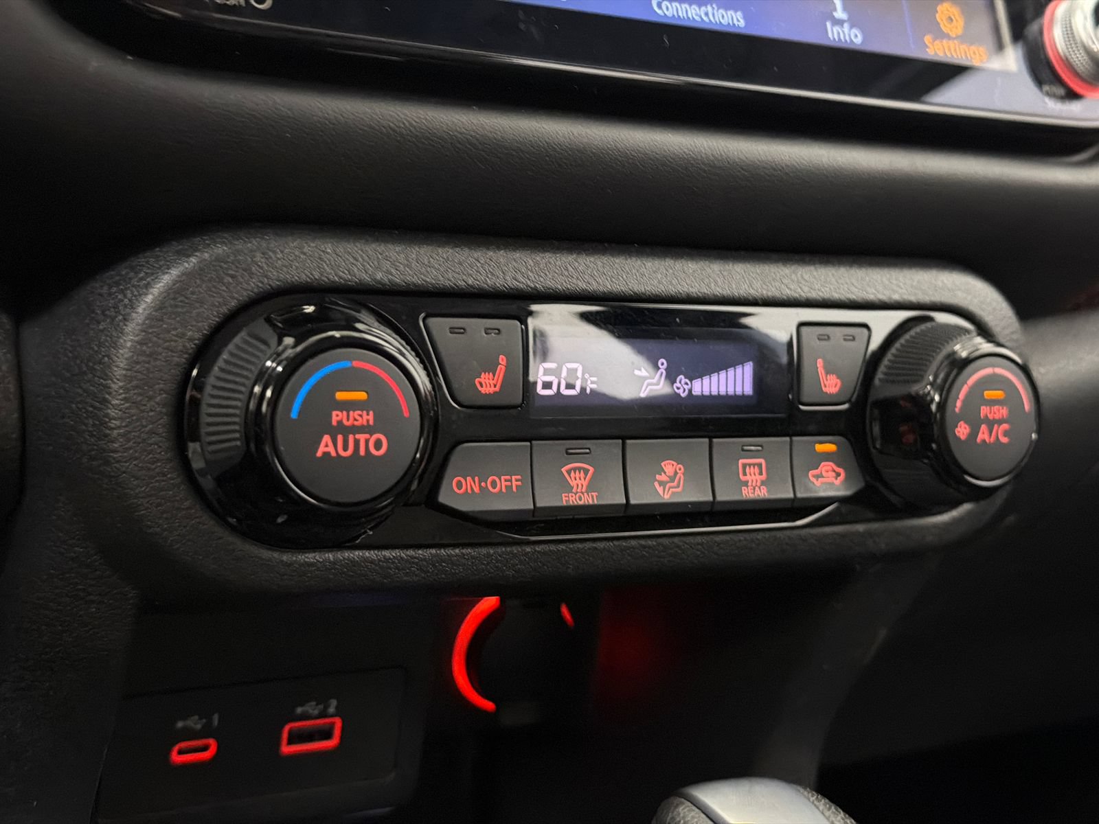 Used 2021 Nissan Kicks SR w/ SR Premium Package FWD image 26