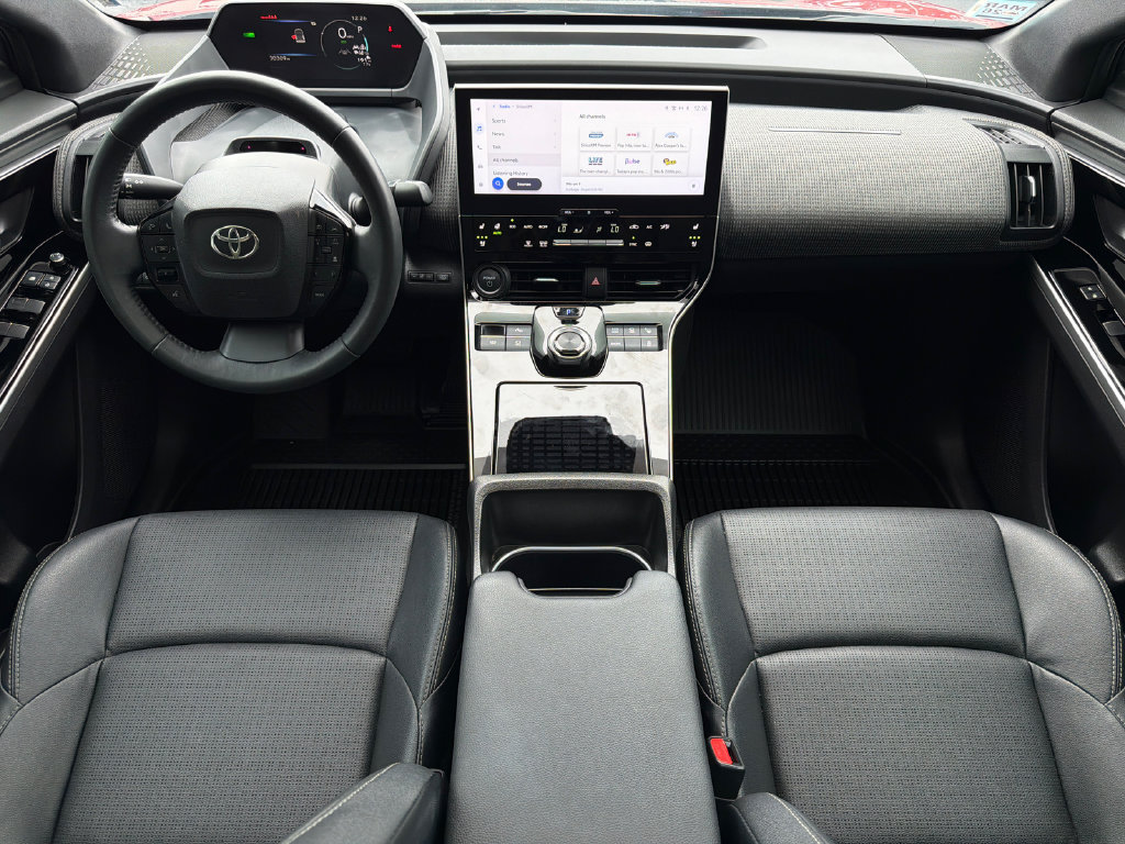 Used 2024 Toyota bZ4X FWD image 27