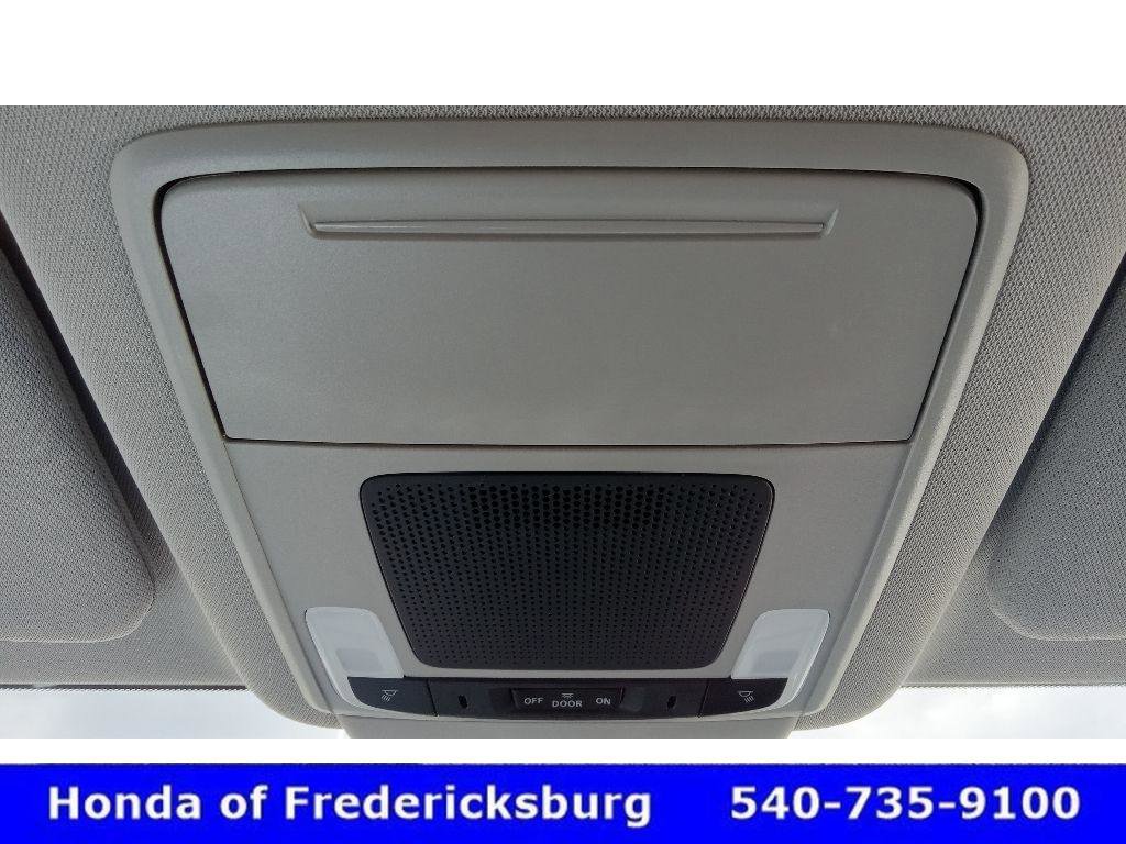 Certified 2025 Honda CR-V LX image 32