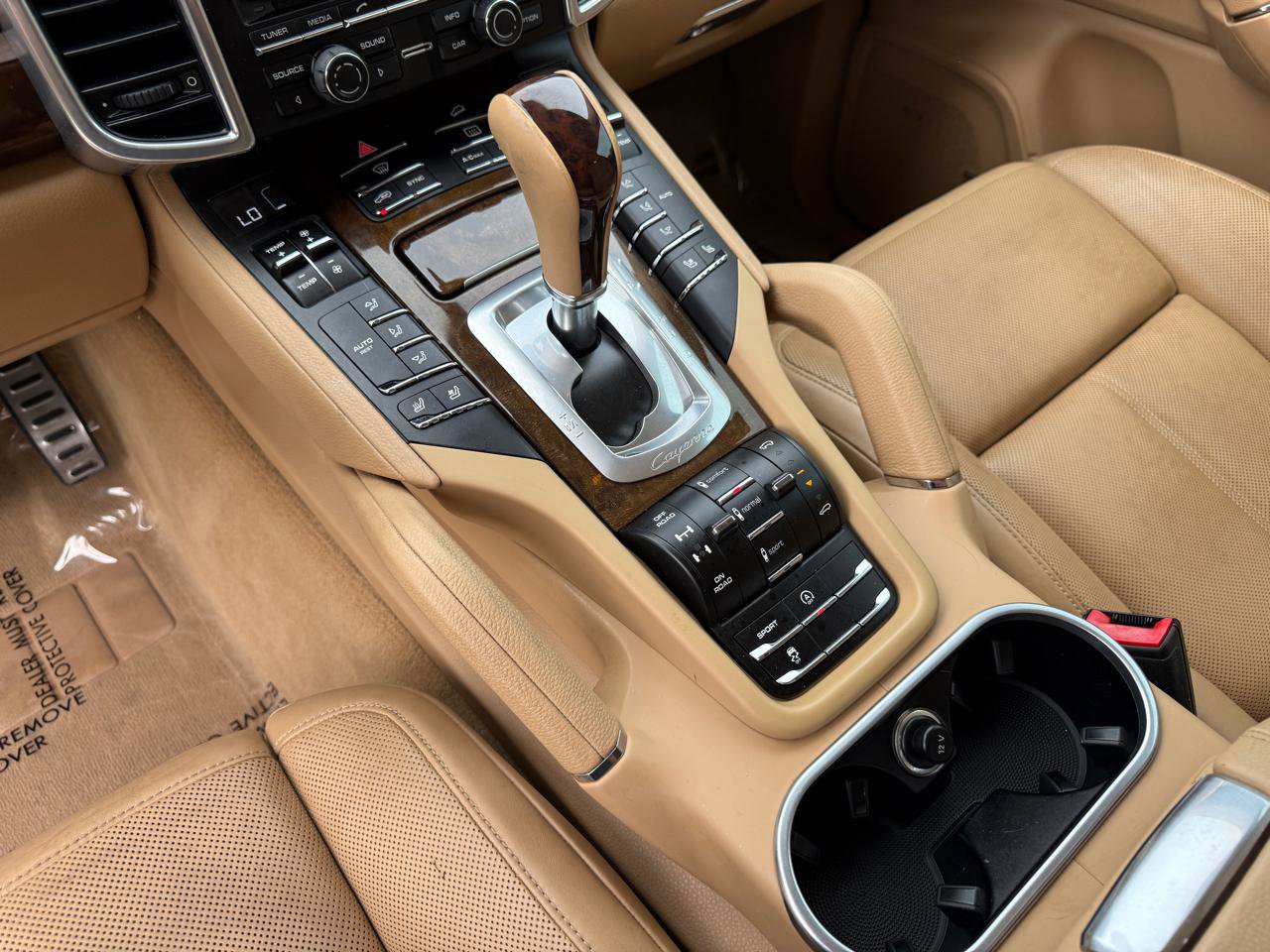 Used 2014 Porsche Cayenne S AWD/4WD image 18