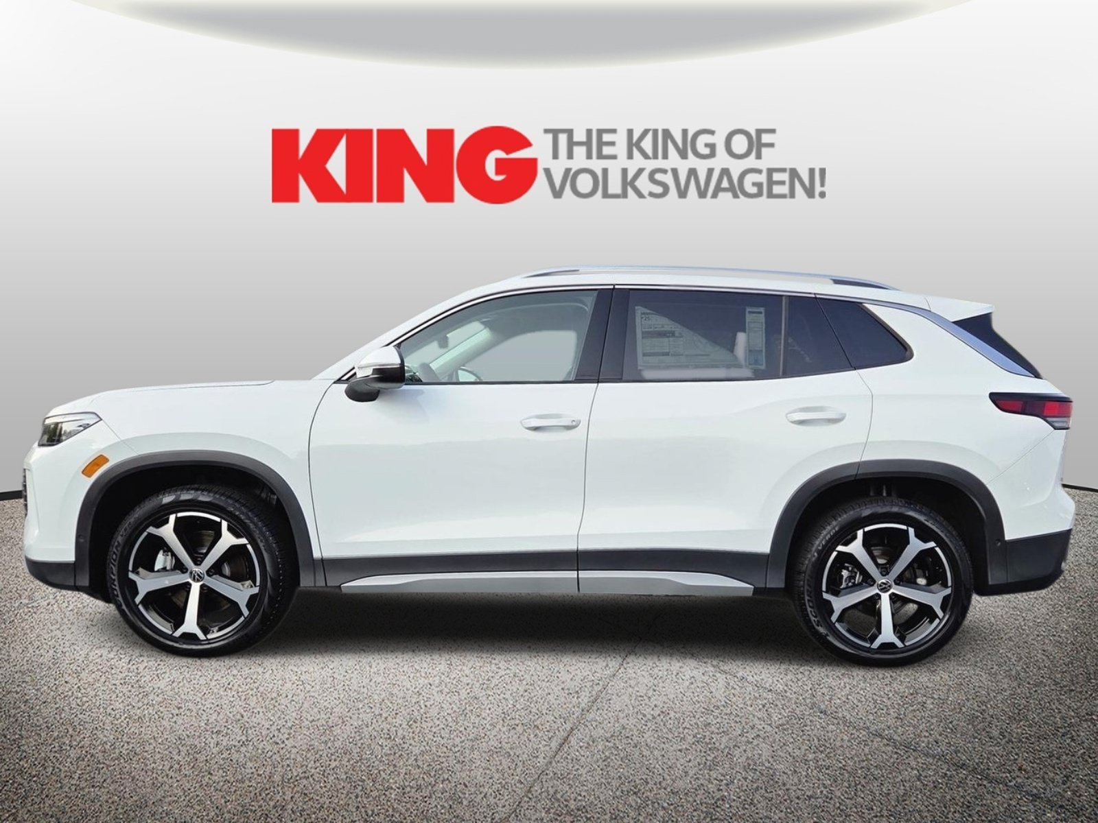 New 2026 Volkswagen Tiguan SE AWD/4WD image 7