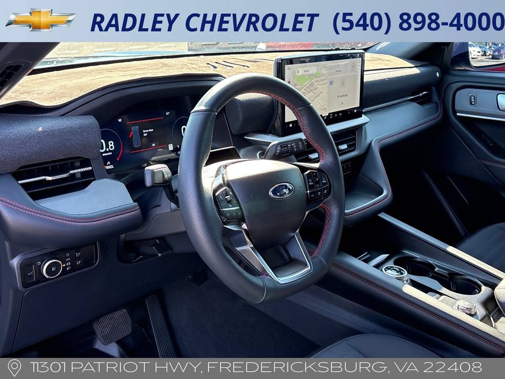Used 2025 Ford Explorer ST-Line AWD/4WD image 4